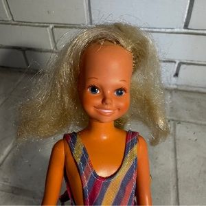 Vintage 1977 Ideal Tuesday Taylor fashion doll with dress